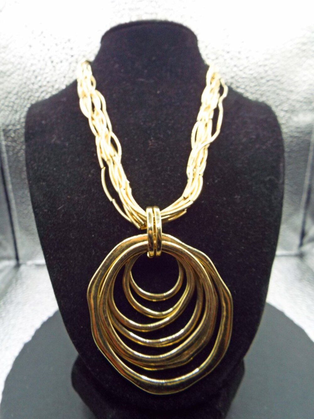 MEANINGFUL GOLDEN CONCENTRIC 7 SYMBOLS OF LUCK & WISDOM CIRCLES NECKLACE 19